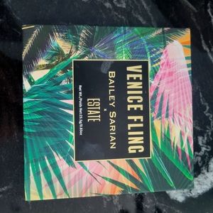 Bailey sarian pallet